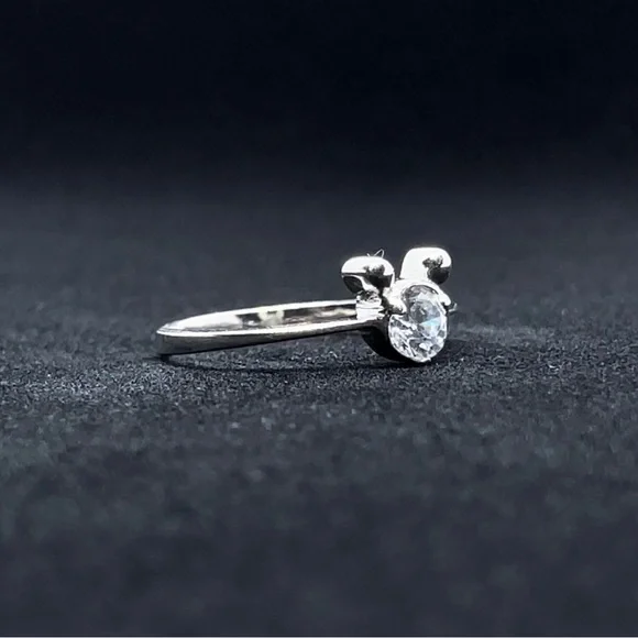 DISNEY ENGAGEMENT RING - Picture 2 of 5